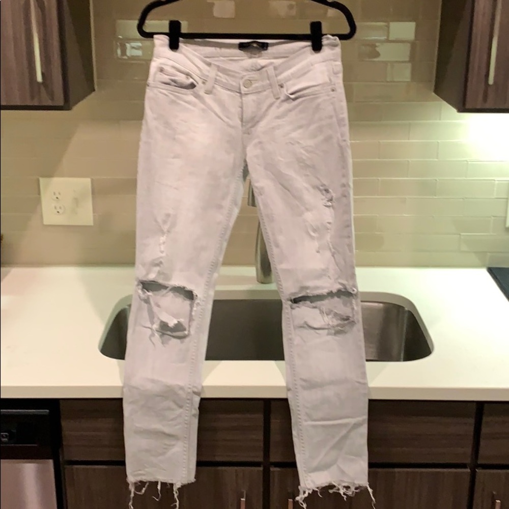 Levi’s Distressed Jeans. Size 5.